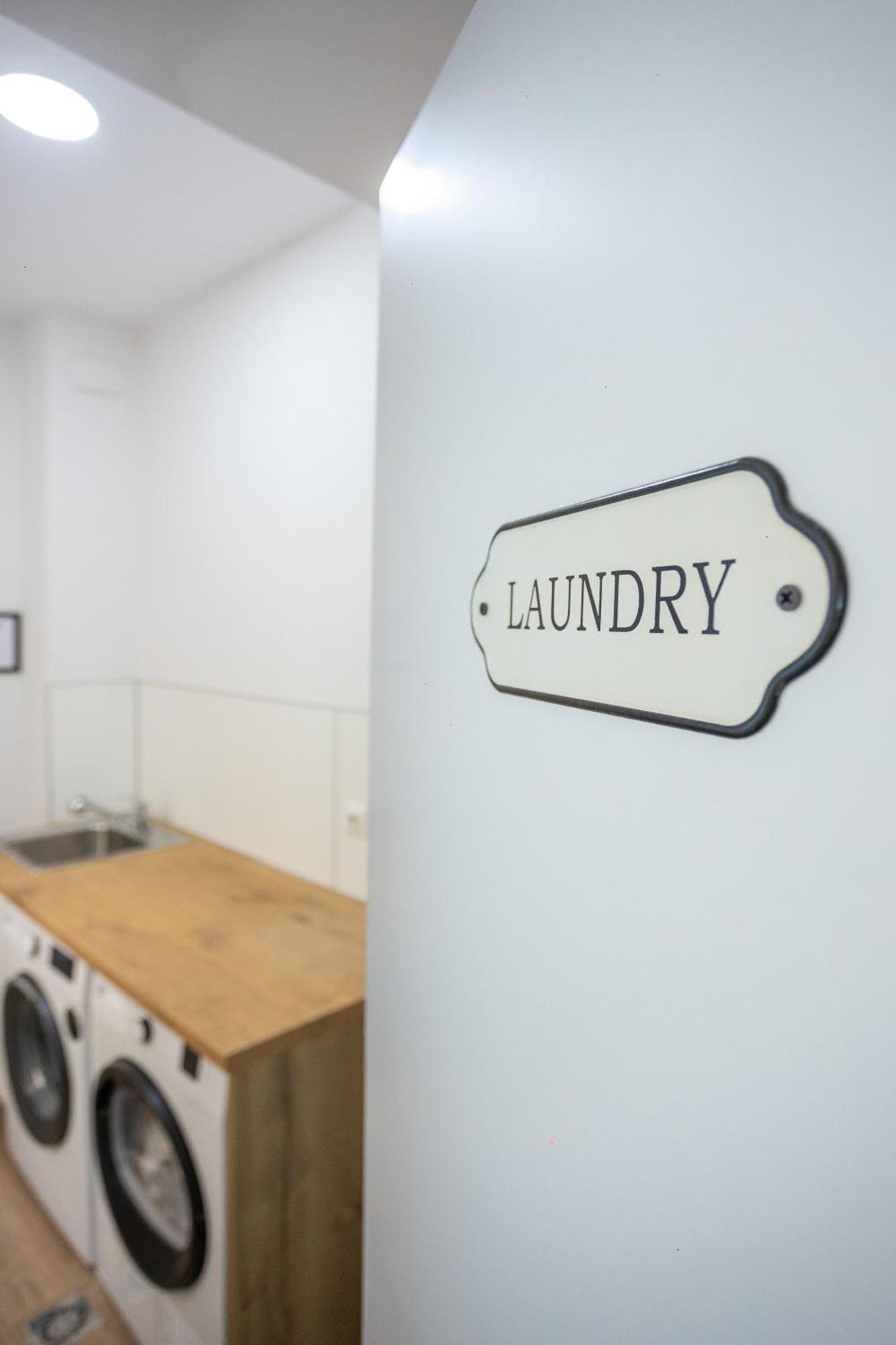 Chinitas Urban Apartments マラガ エクステリア 写真